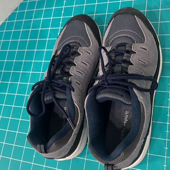 Easy Spirit Walking Shoes Blue Ladies size 7 1/2 - Picture 4 of 12